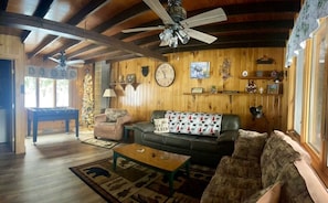 Smart TV, table football - Comfort, convenience and adventure in beautiful Allagash! (Allagash)