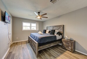 4 Schlafzimmer, Bügeleisen/Bügelbrett, WLAN, Bettwäsche