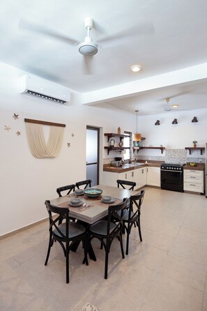 Dining - Private Pool + Beach Access + Workspace | 3BR Sleeps 6 (Chelem)
