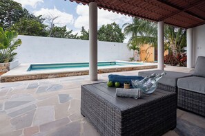 Pool - Private Pool + Beach Access + Workspace | 3BR Sleeps 6 (Chelem)
