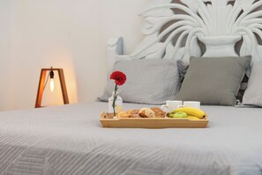 Room - Private Pool + Beach Access + Workspace | 3BR Sleeps 6 (Chelem)