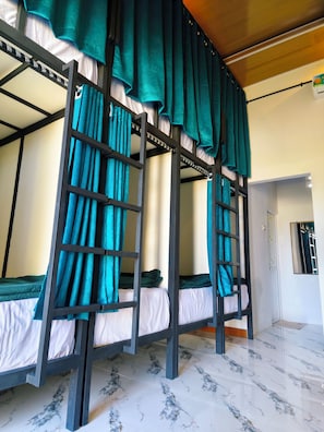 Basic Shared Dormitory, Park View | Bed sheets