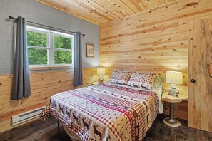 Iron/ironing board, travel crib, WiFi, bed sheets