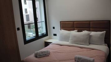 2 bedrooms