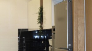 Private kitchen - Charming 2-bedroom Apartment in Central Tunis With Garden View (La Marsa)
