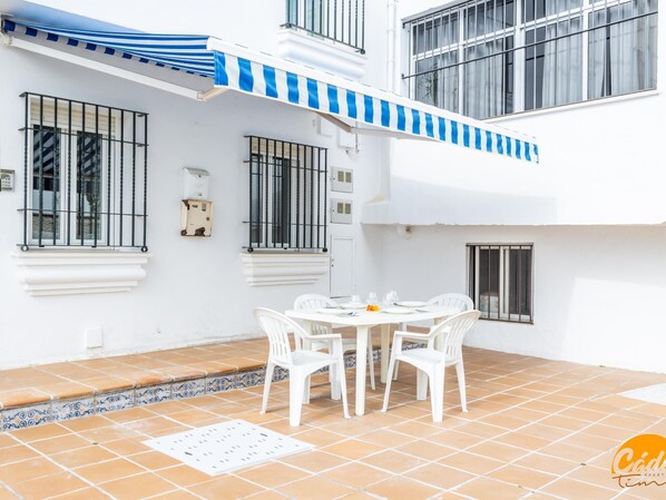 Outdoor dining - Apartamento Sol by Cadiz Time (Conil de la Frontera)