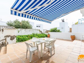 Outdoor dining - Apartamento Sol by Cadiz Time (Conil de la Frontera)