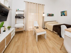 1 Schlafzimmer, Bügeleisen/Bügelbrett, Internetzugang
