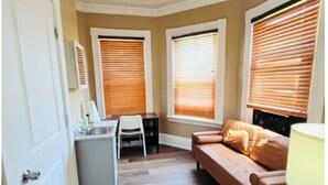 Basic Single Room, 1 Double Bed, Private Bathroom | WiFi (free) - Ringgold (Providence)