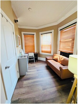 Chambre Simple, 1 lit double, salle de bains privée | Wi-Fi gratuit