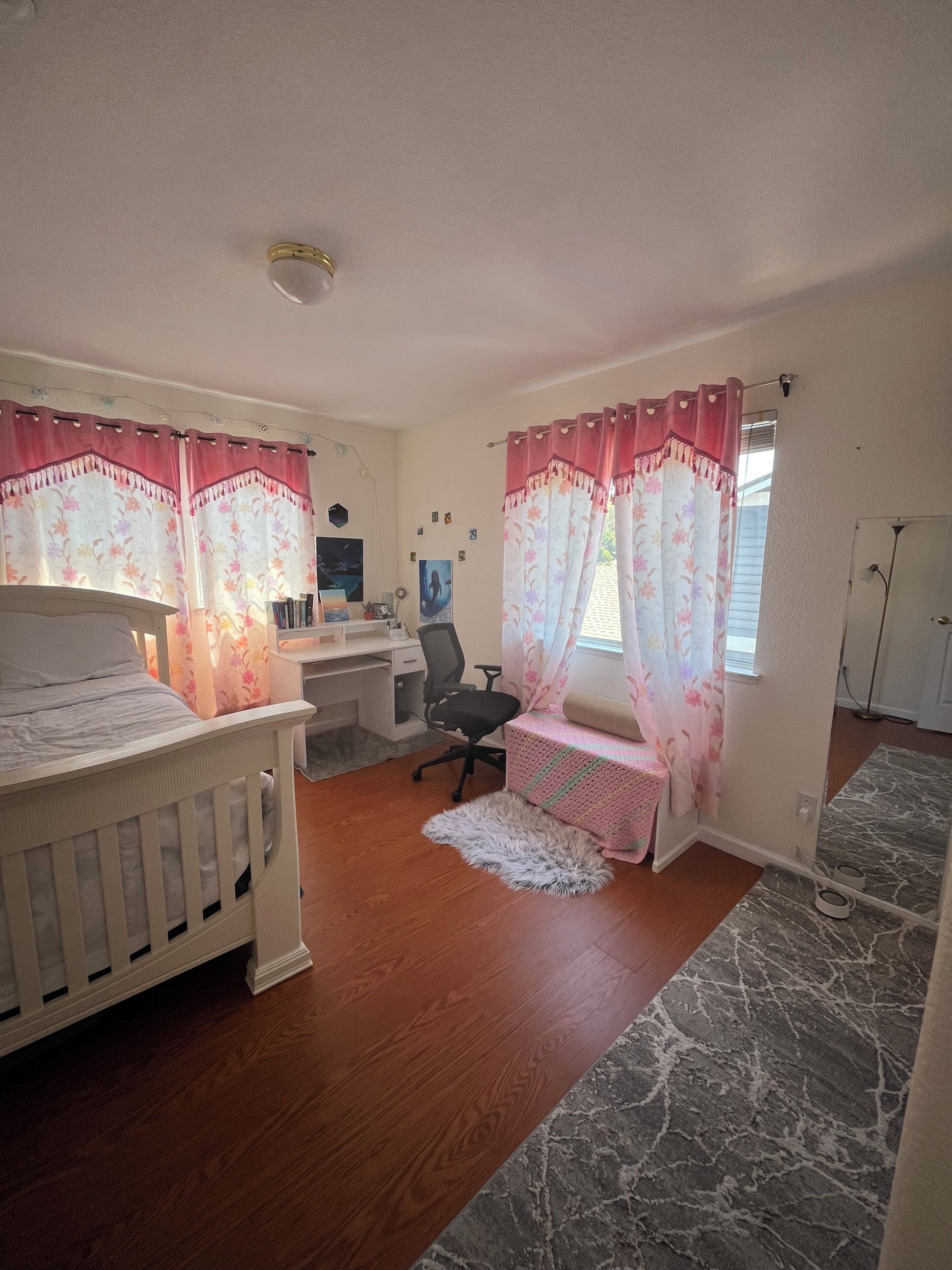 4 Schlafzimmer, Bügeleisen/Bügelbrett, WLAN, Bettwäsche