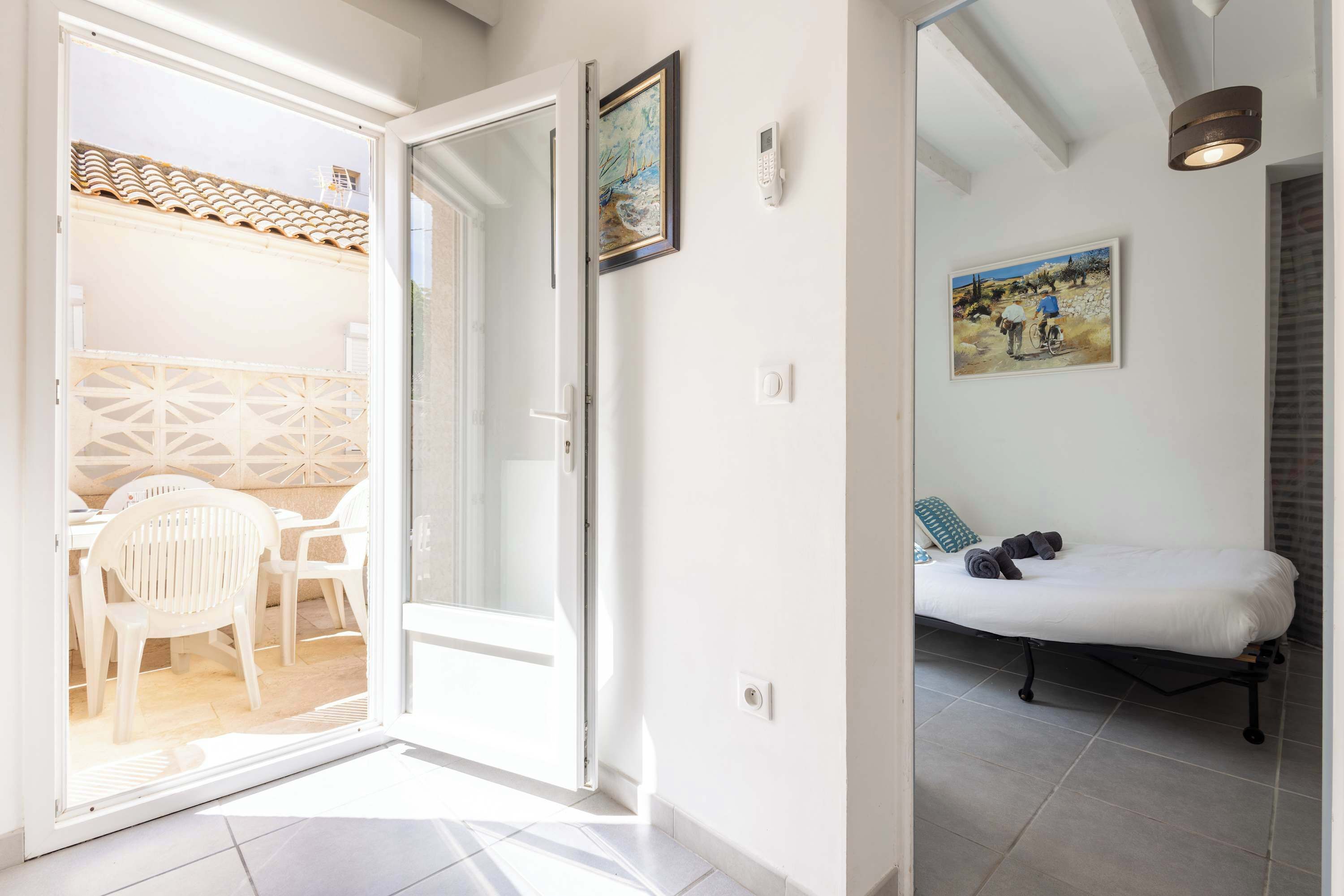 1 dormitorio y ropa de cama
