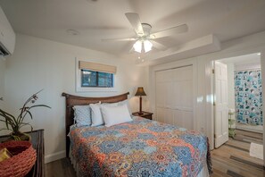 Unclassified image, 3 of 46, button - On the Beach…Retreat on the Sand—2 Units upstairs and downstairs, Sleeps 6 (Indian Rocks Beach)