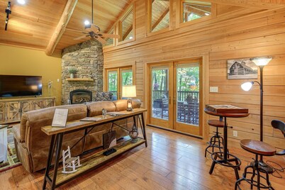 Nature's HideAway is located only 19 miles from Boone, NC
