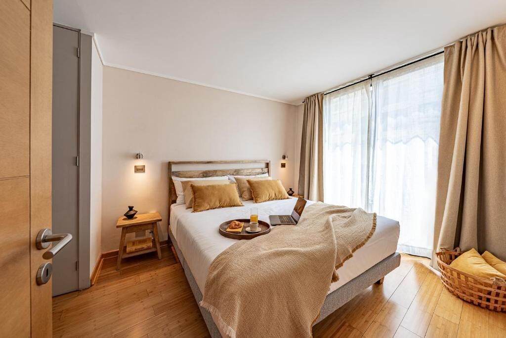 Blackout curtains, iron/ironing board, free WiFi