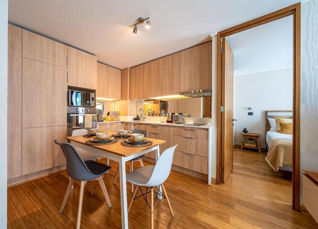 Deluxe Apartment | Dining