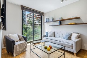 Standard Apartment | Living area - Nest Collection El Golf (Las Condes)