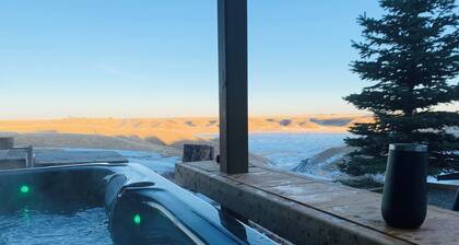 Lake Cottage | Private Hot Tub, Pools, Beach | Boat Launch| Fire Pit | Sleeps 12
