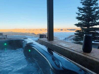 Lake Cottage | Private Hot Tub, Pools, Beach | Boat Launch| Fire Pit | Sleeps 12