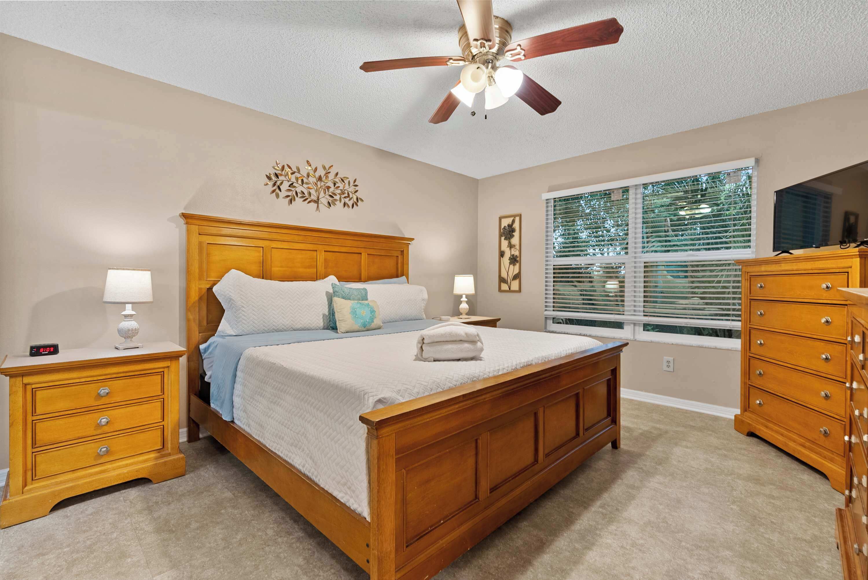 Iron/ironing board, travel crib, WiFi, bed sheets