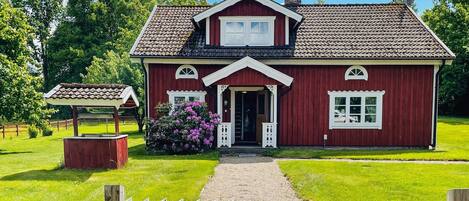 House | Exterior