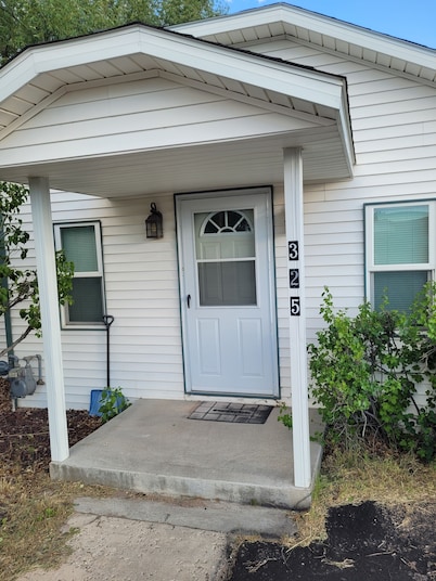 Convenient 1-bedroom cottage in Moutain View