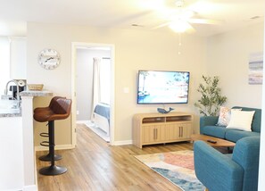 Smart TV - Family Beach Retreat,  Arcade, Fire Pit, Dog Friendly (Surf City)