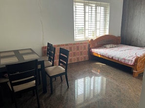 Room - Perfect House near Airport in Peelamedu, Coimbatore (Coimbatore)