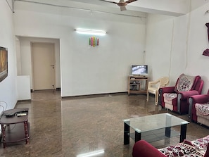 Living area - Perfect House near Airport in Peelamedu, Coimbatore (Coimbatore)