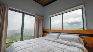 Lit parapluie, Wi-Fi, draps fournis
