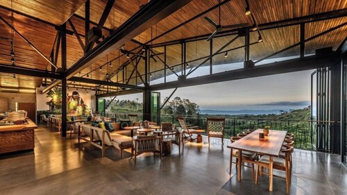 BLACK TI - Luxury Cabin, Poas Volcano