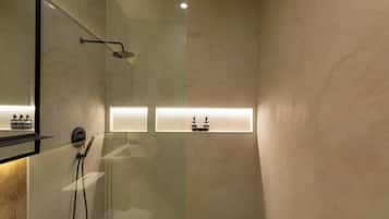 Townhome | Bilik Mandi | Kelengkapan dandanan diri percuma, pengering rambut, tuala disediakan