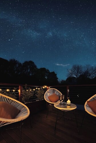 The Observatory | Leafy Hideaway & Stargazing Deck