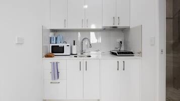 Fridge, microwave, stovetop, toaster