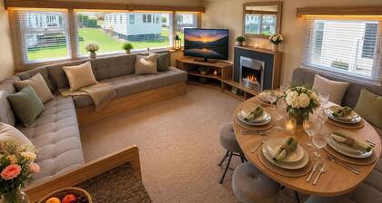 Billing Aquadrome Holiday Park, 2-bed Caravan