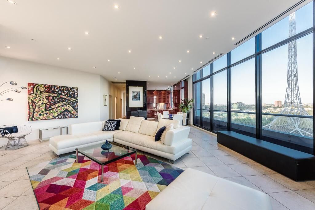 Appartement Luxe, balcon, vue ville | Coin séjour