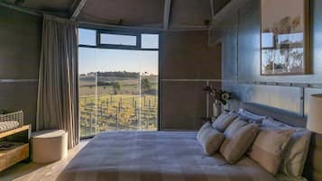 4 bedrooms