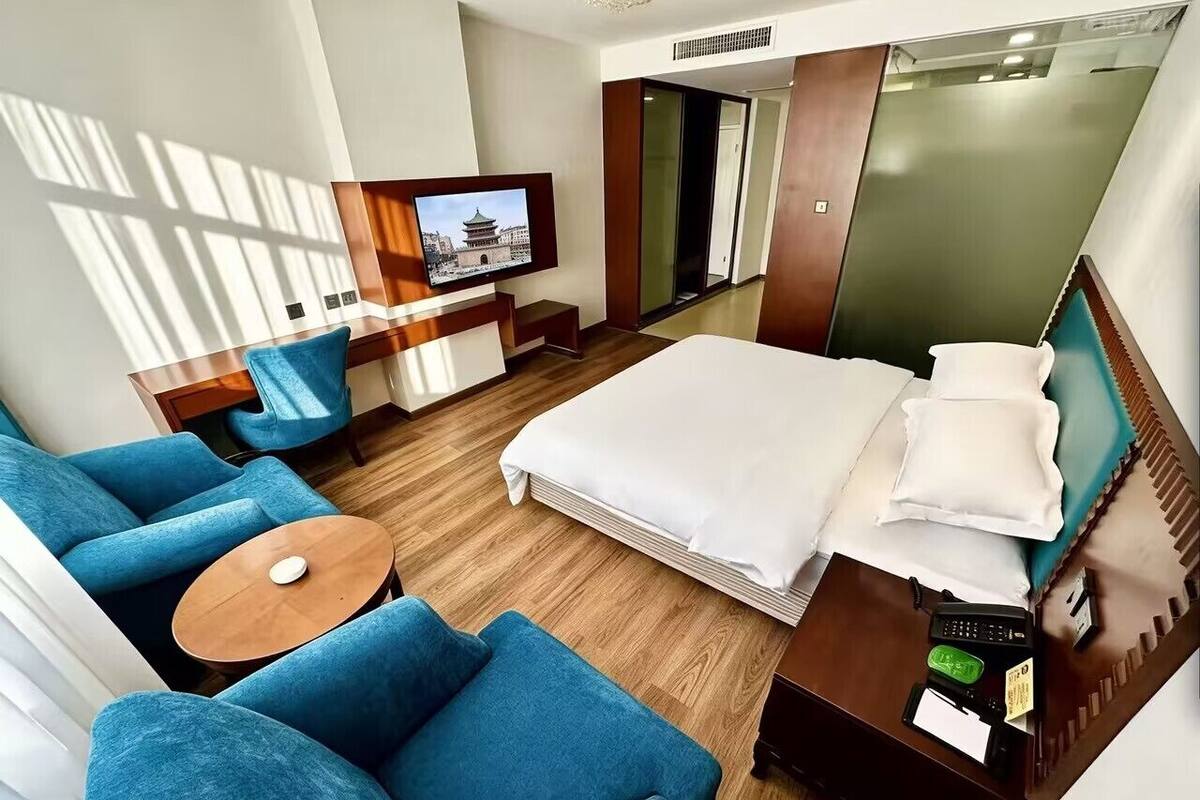 Basic Single Room, City View