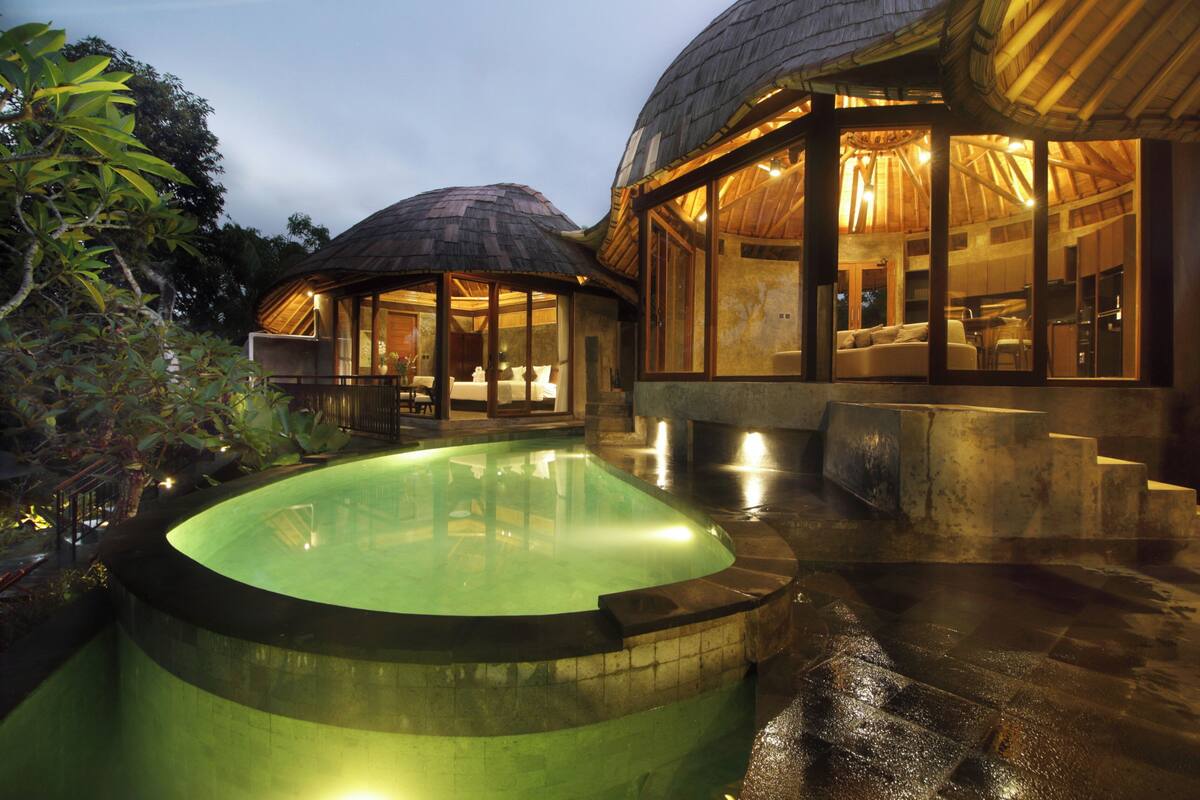 Villa luxueuse, 2 chambres, vue sur la piscine | Literie de qualité, accès au Wi-Fi (inclus), décor unique