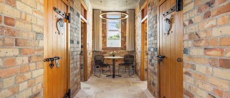Signature Suite | Interior
