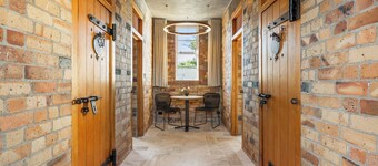 Newmarket Central Boutique Suites