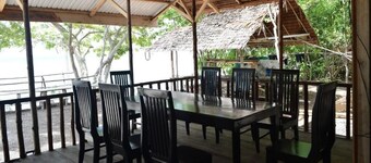 Tanjung Kalemo Resort