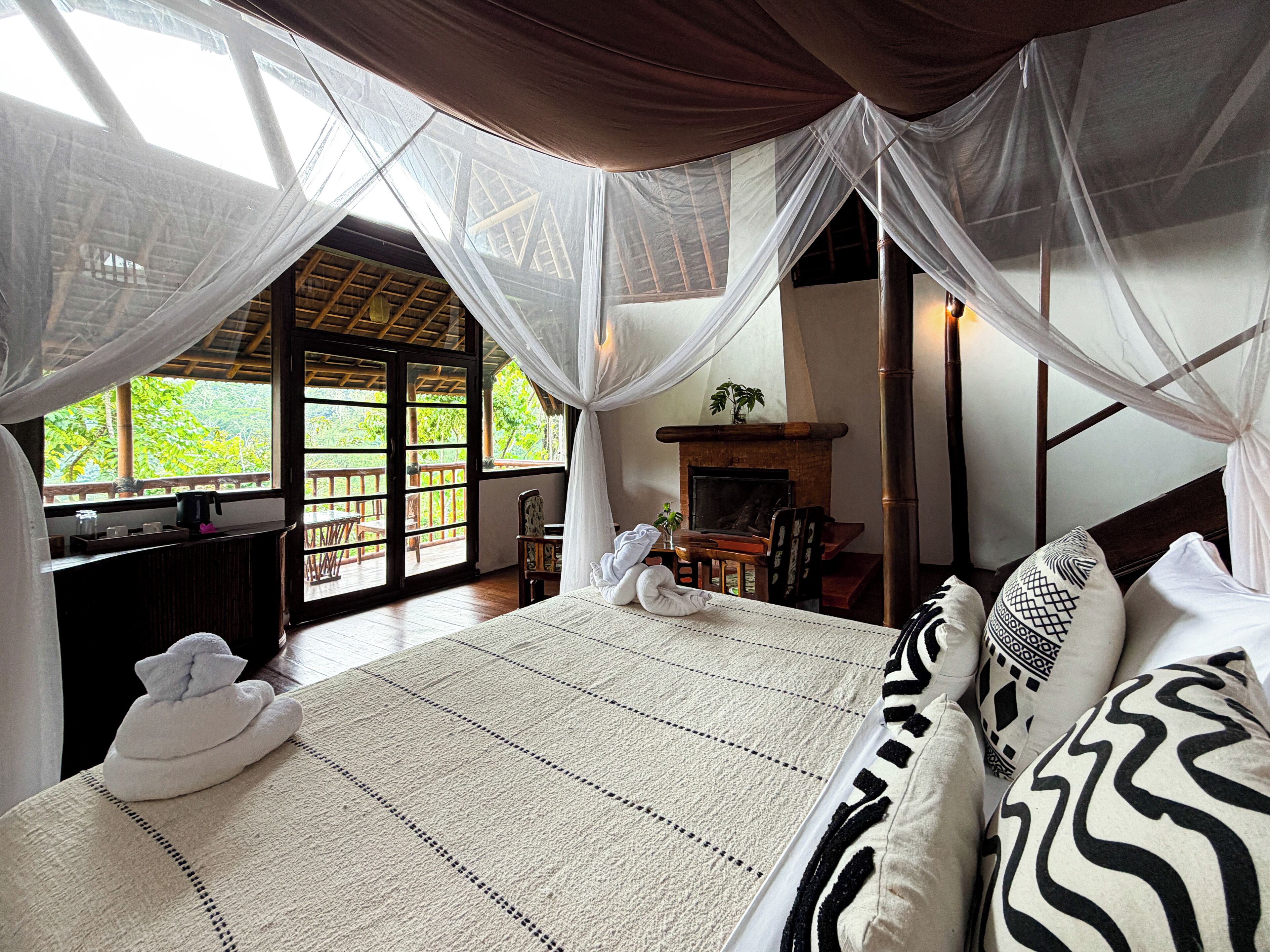 In-room safe, laptop workspace, cots/infant beds, bed sheets