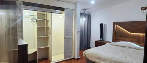 3 Schlafzimmer, Internetzugang, Bettwäsche