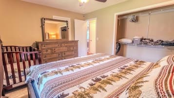 2 quartos, Wi-Fi de cortesia, roupa de cama
