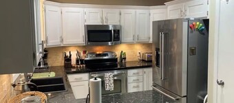Luxury Alaska Spa Retreat • Hot Tub • Sauna • Cold Plunge • Fire Pit