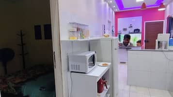 2 dormitorios, escritorio, wifi gratis