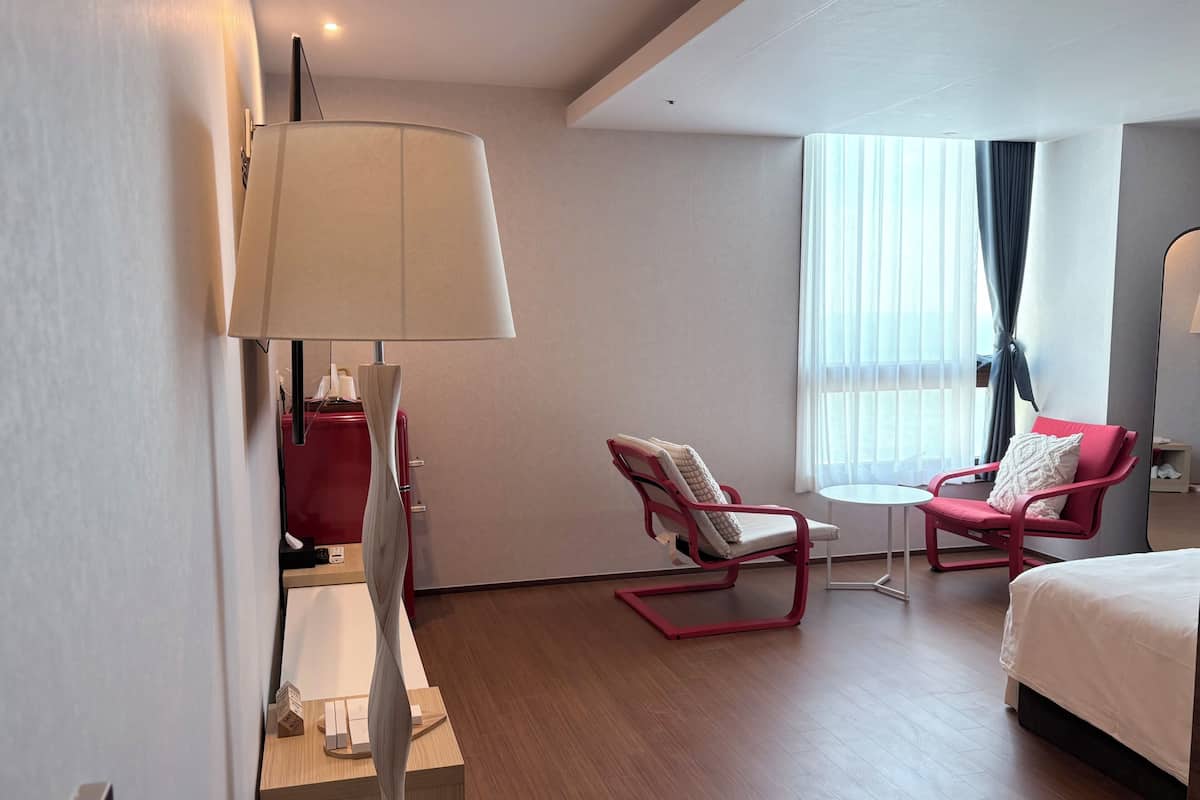 Deluxe-Doppelzimmer, Nichtraucher, eingeschränkter Meerblick