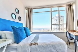 Room - Table Mountain Escape, Mountain and sea Views (Cape Town)