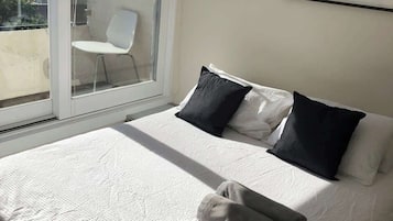 1 chambre, fer et planche à repasser, Wi-Fi, draps fournis